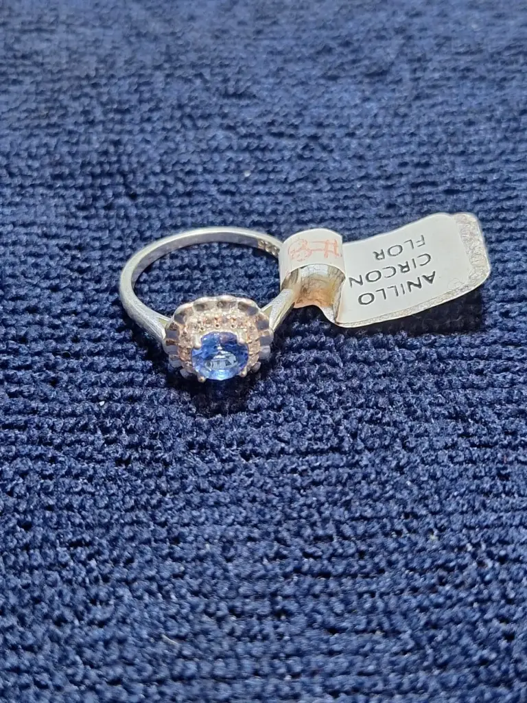 Anillo circon