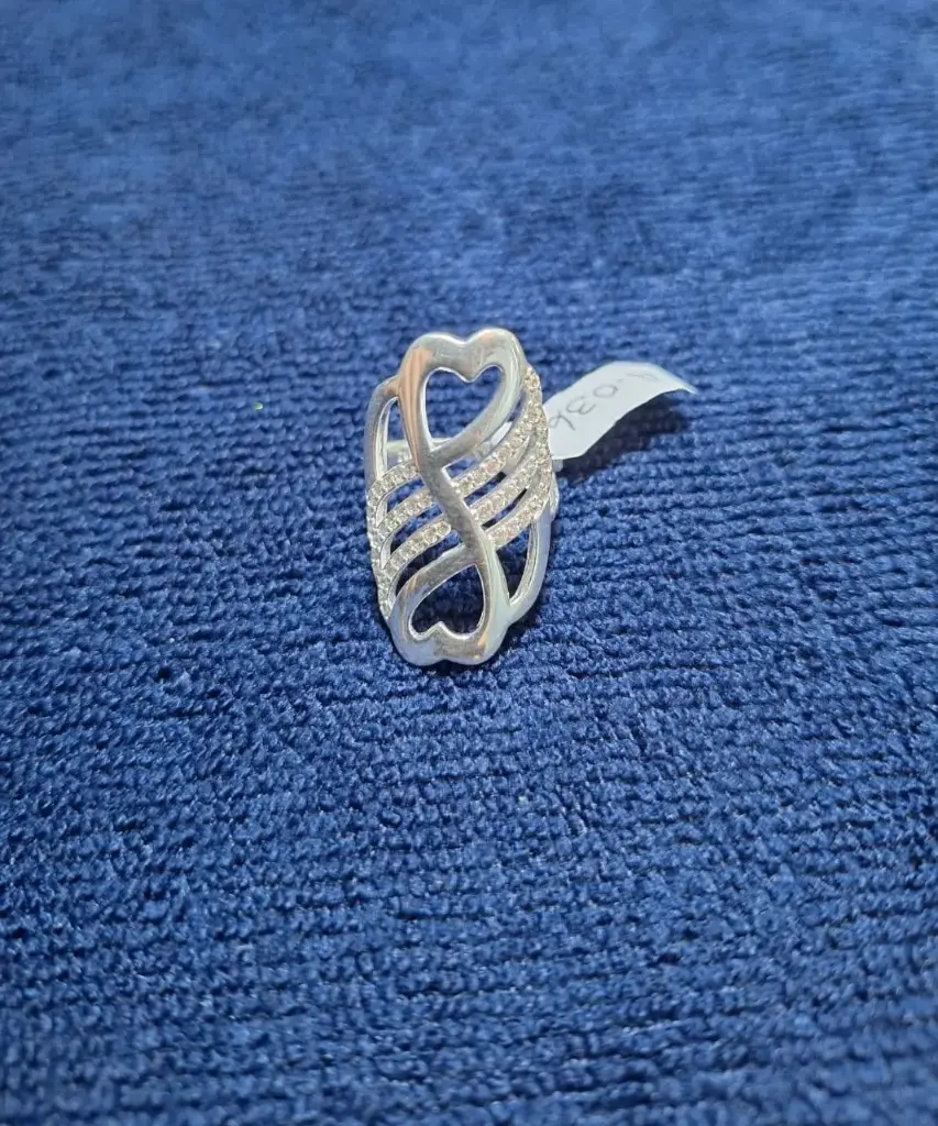 Anillo de plata