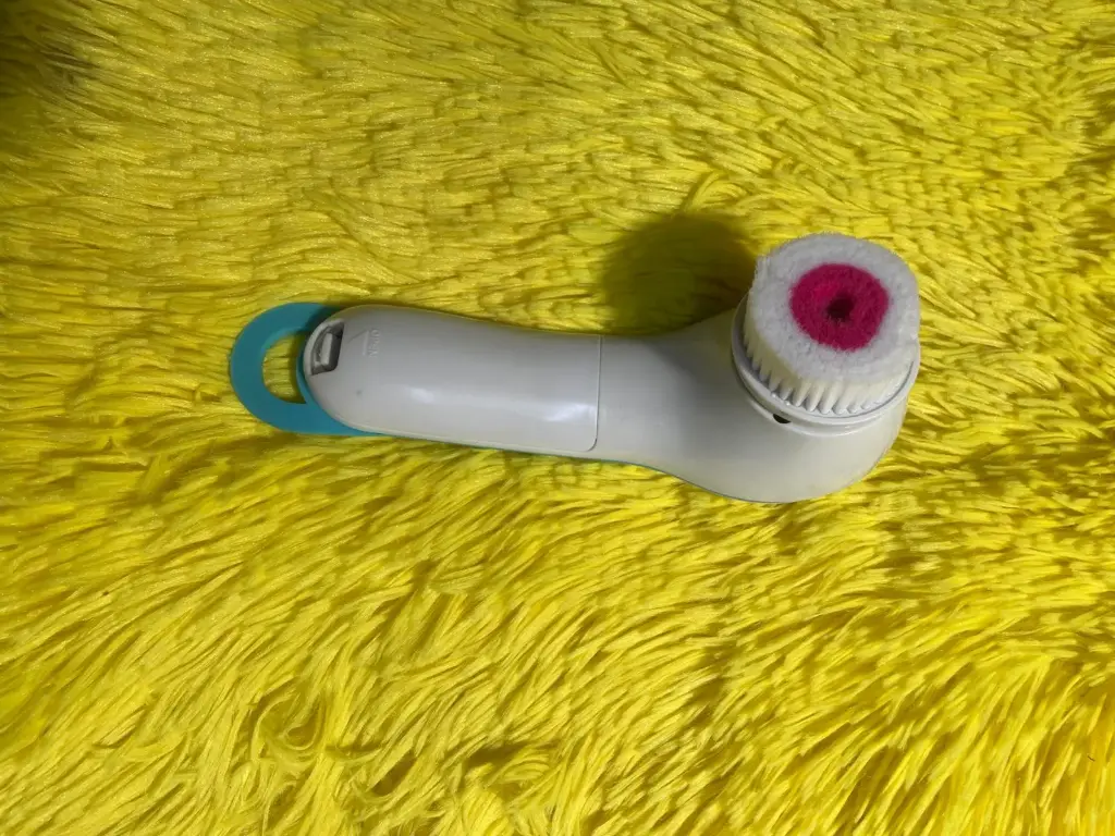 Cepillo limpiador facial