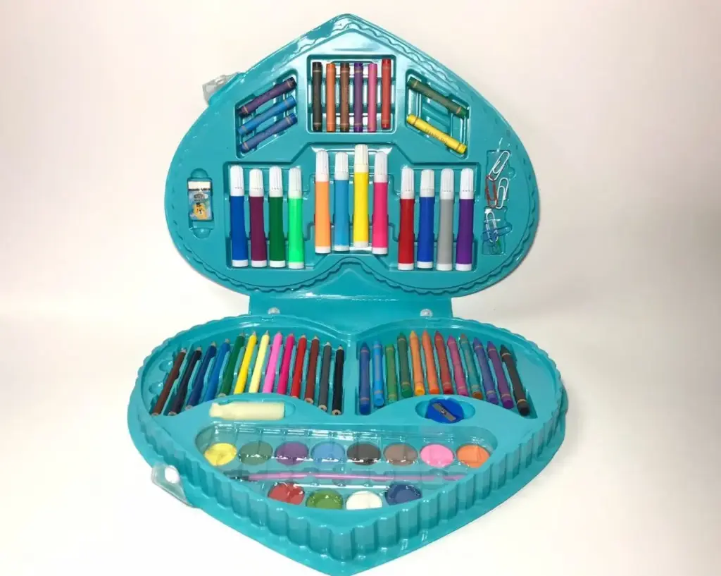 Set de crayones en forma de corazón 