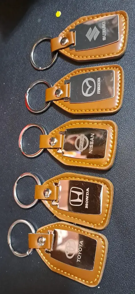 Llaveros de cuerina para vehiculo 🔑
