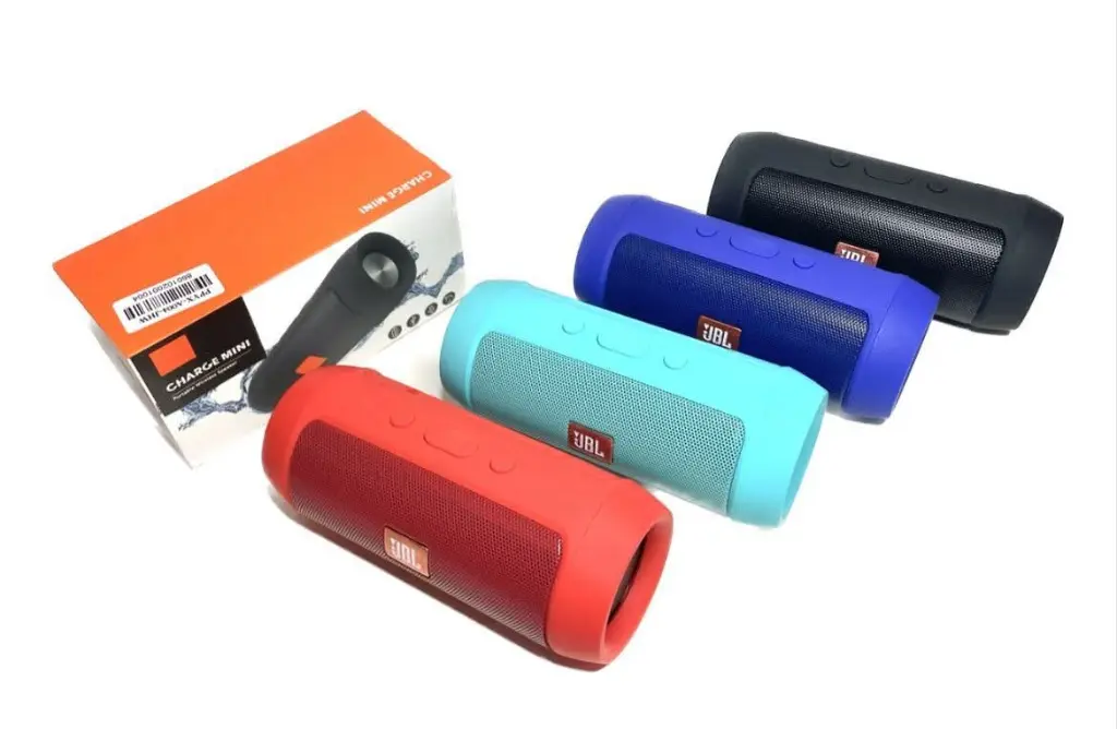 Parlante JBL modelo A003 