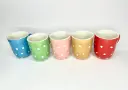 Tazas con puntitos