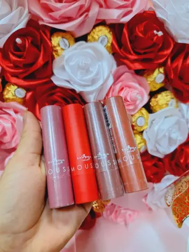 Labiales matte italia