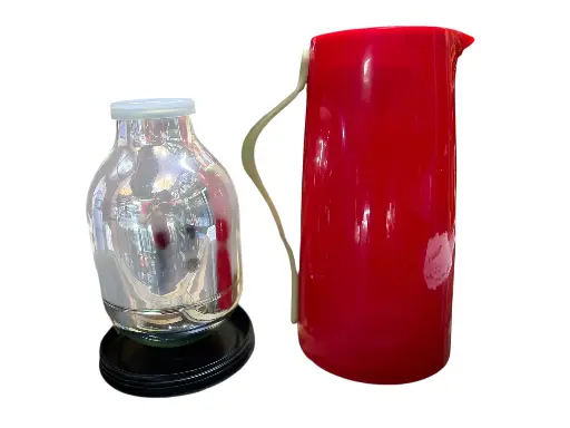 Termo con agarradera y boton